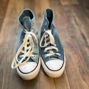 Blue Velvet Converse